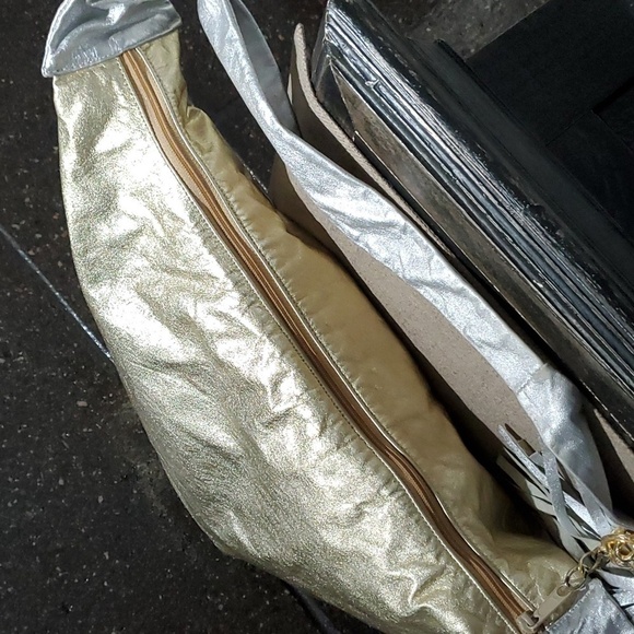 VINTAGE PAUL JOSEPH HANDBAG  GOLD SILVER PURSE RETRO BAG MOBWIFE - Picture 9 of 9